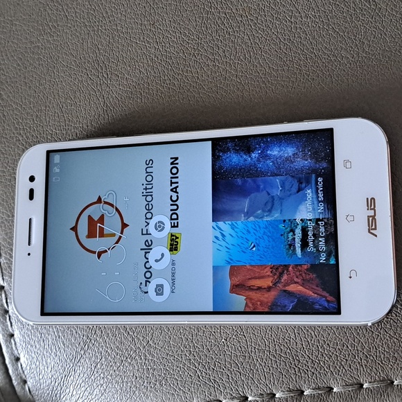 ASUS ANDROID PHONE - Picture 3 of 4